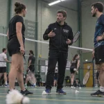 Badminton club dijonnais : entraînement en salle à Dijon avec coach et joueurs